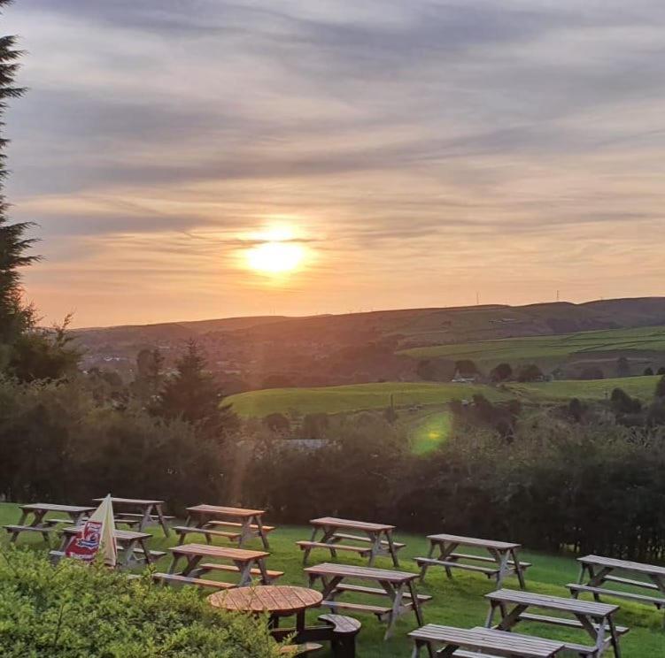 The Moorcock Inn Littleborough  Eksteriør billede